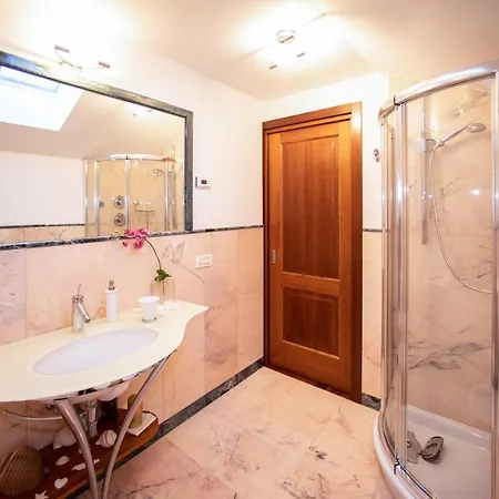 Dimora La Rosa Luxury House Lejlighed *